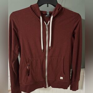 Vuori NWOT Halo Performance
Zip Up Hoody 2.0 Lightweight
DreamKnit Fabric Sz M